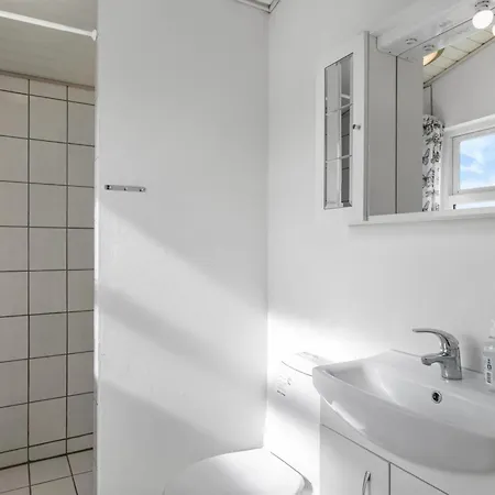 Holiday home Maylin - 350m From The Sea By Interhome *