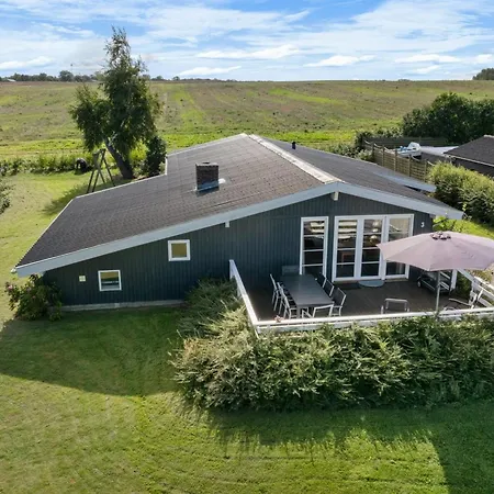 度假居 Maylin - 350m From The Sea By Interhome 博恩瑟