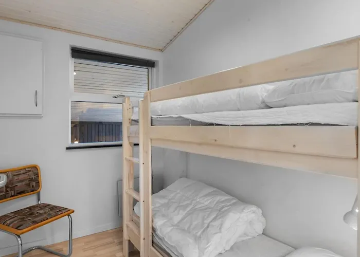 度假居 Maylin - 350m From The Sea By Interhome 博恩瑟