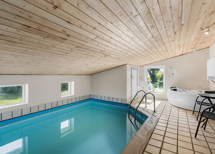 度假居 Maylin - 350m From The Sea By Interhome 博恩瑟